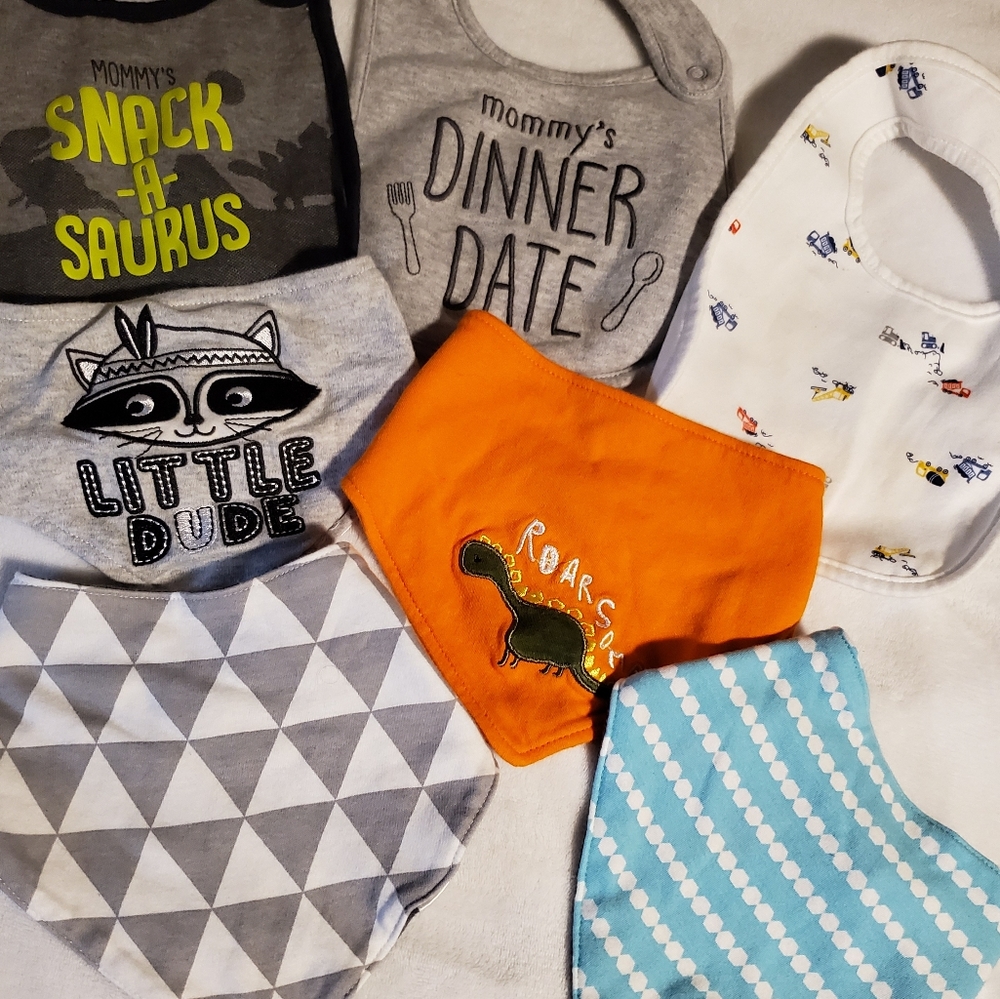 Set of baby bibs- 7